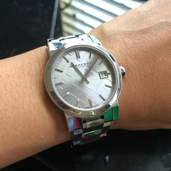 Burberry stainless steel quartz watch - Picture 2 of 6